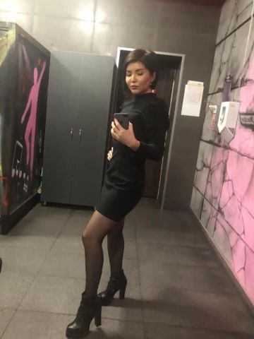 Лайла Элегантная Брюнетка Мостовской